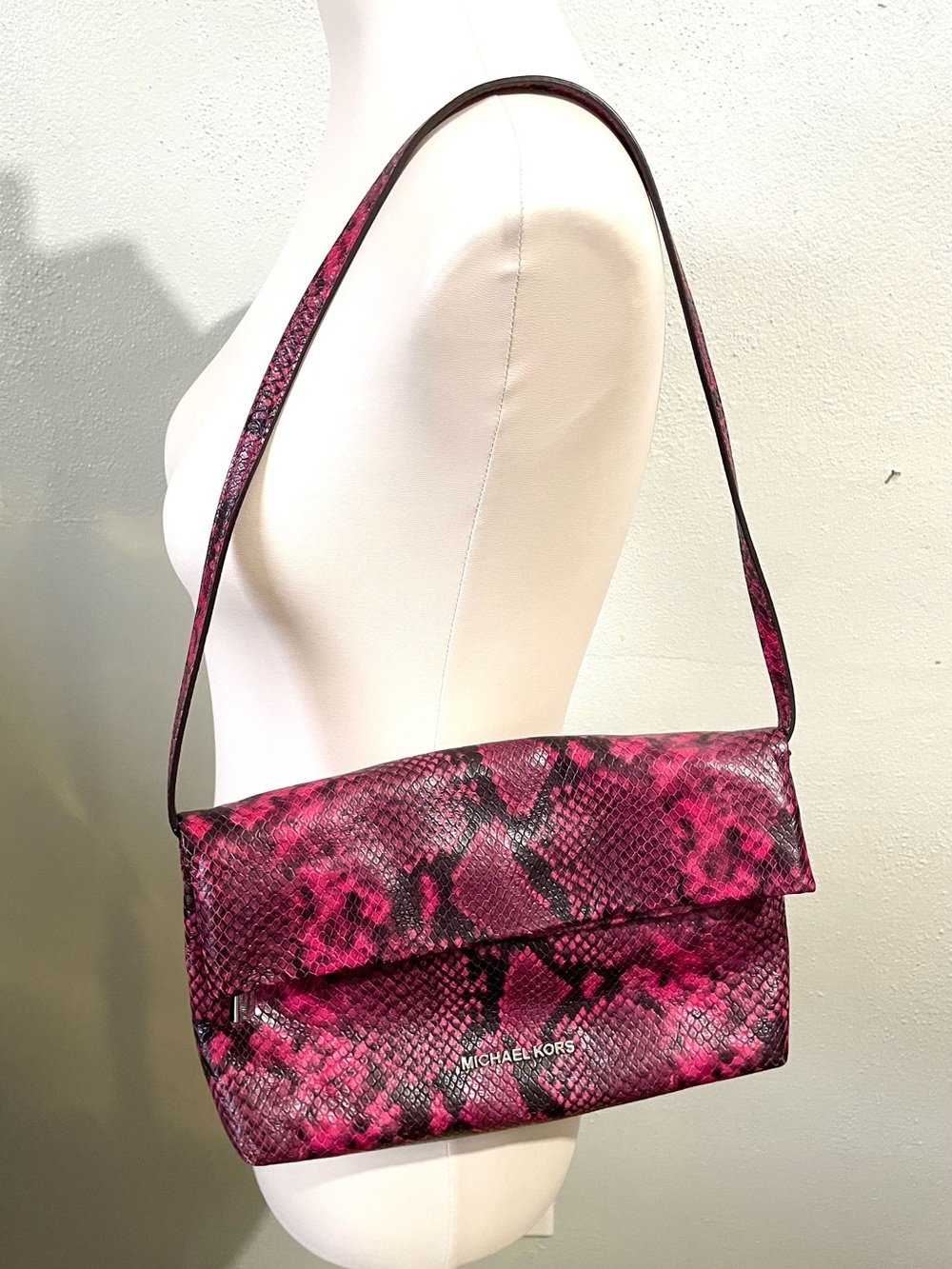MICHAEL Michael Kors Pink Snakeskin Embossed Leather Shoulder Bag Purse Y2K Glam